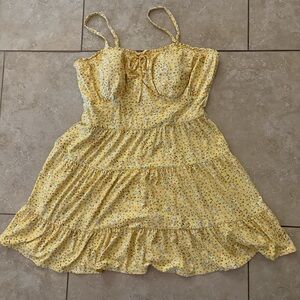 No Boundaries Yellow Tiered Sundress with Spaghetti Straps for Casual Wear